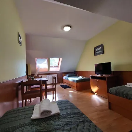 Craft Beer Bar Rooms Varaždin Zewnętrze zdjęcie