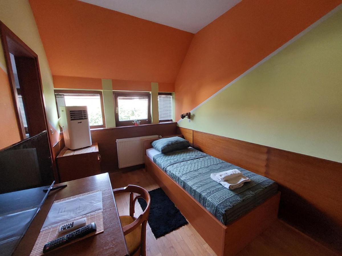 Craft Beer Bar Hostel Varaždin